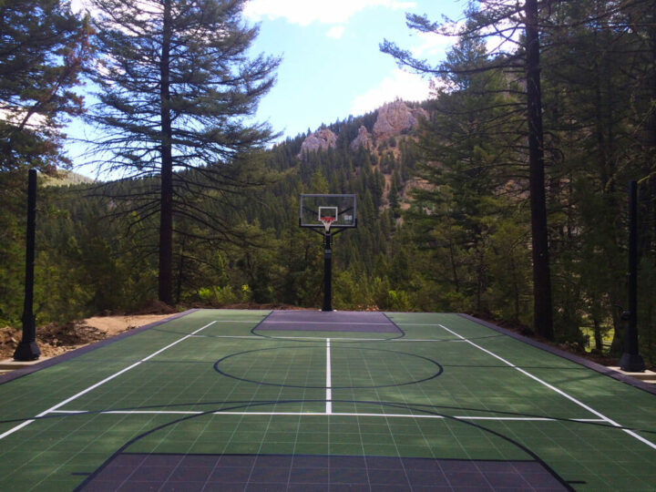 Mountain Side Court